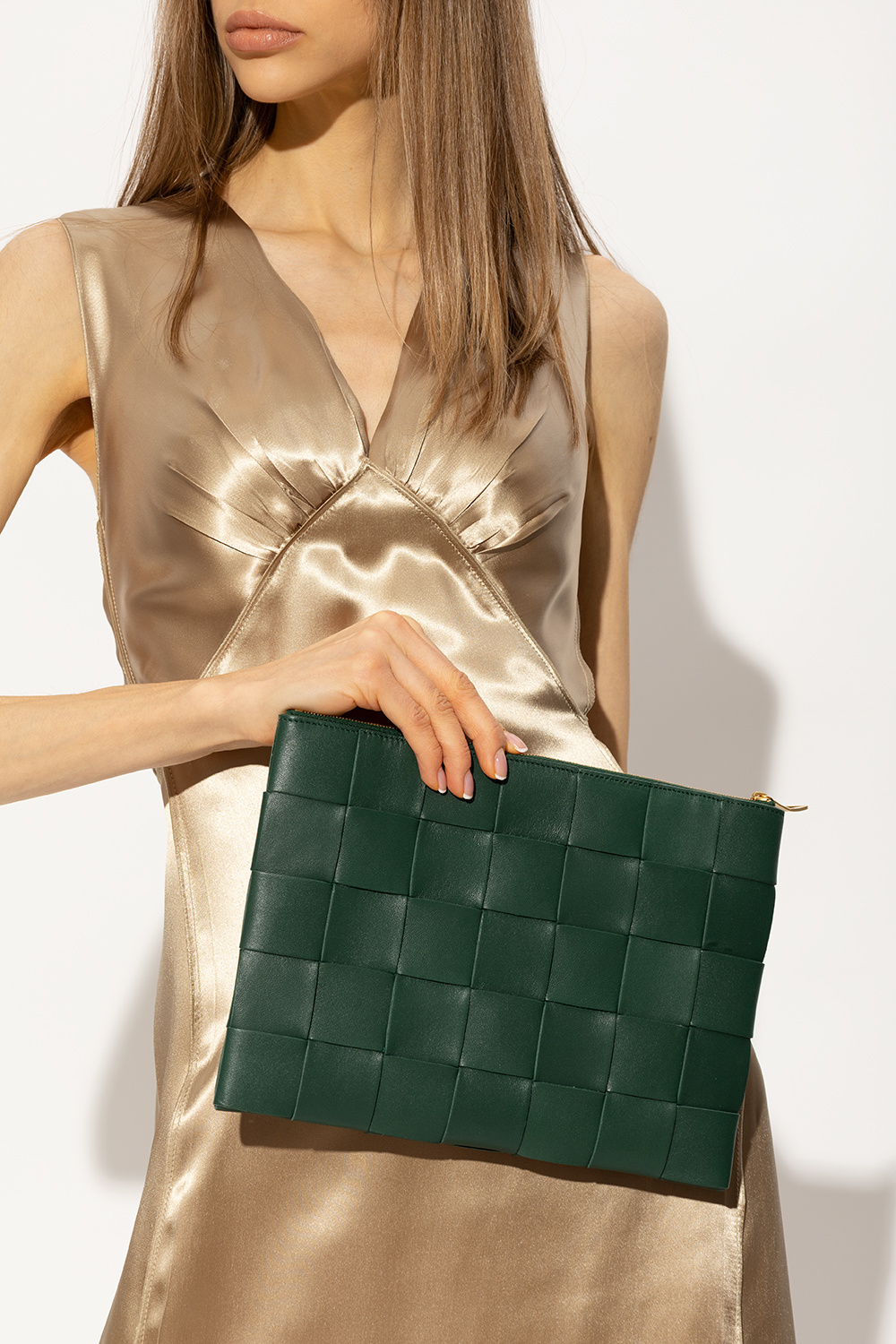 Green hotsell bottega clutch